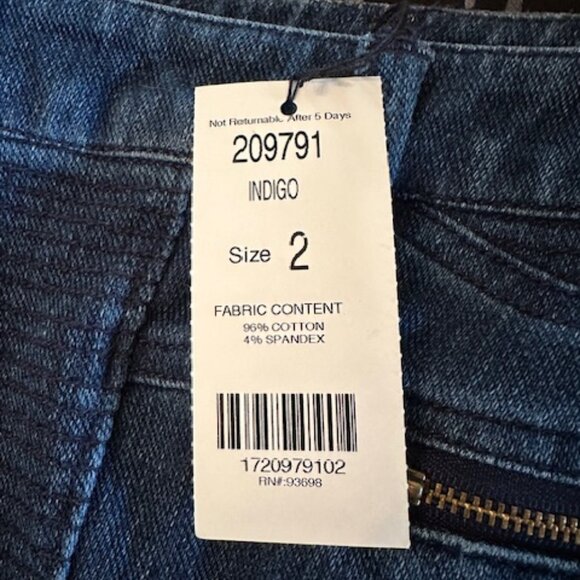 ETCETERA NWT Skinny Jean Size 2 - Picture 3 of 4